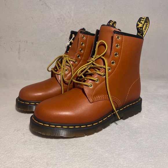 Dr Martens Rewair 1460 WINTERGRIP LEATHER Lace Up Boots Brown Size 7M/8W Unisex - Picture 4 of 12